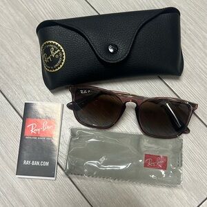 Ray-Ban Polarized Chris Sunglasses